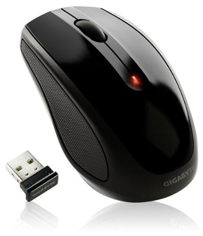gigabyte_m7580_v2