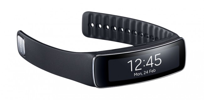 Gear_Fit_Black_05