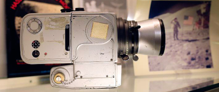 ���������� �� ���� ����������� Hasselblad 500 ������� �� $910 000