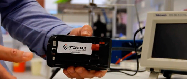 Израильтяне научились заряжать смартфоны за 30 секунд