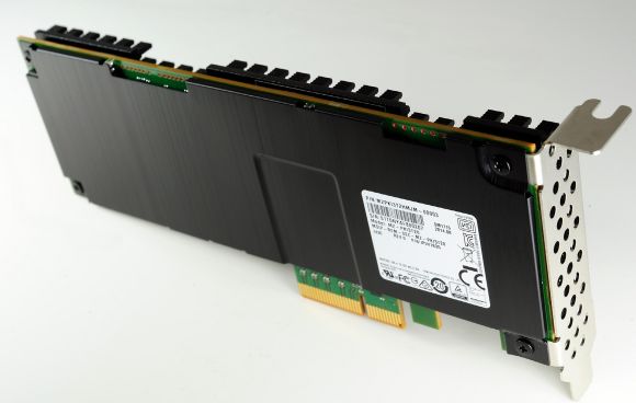 Samsung SM1715 SSD