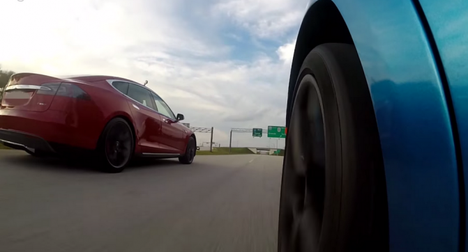 Tesla Model S P85D vs. Lamborghini Aventador