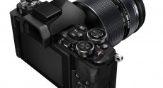 E-M5MarkII_BLK_topcloseup_M14-150-2_BLK.0
