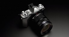 E-M5MarkII_SLV_right_top_M1240_BLK.0