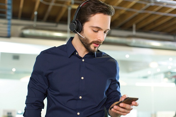 Plantronics Voyager Focus UC