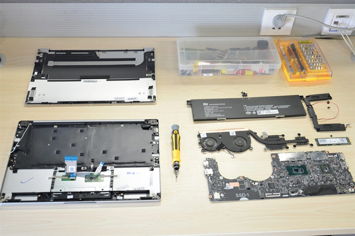 Xiaomi Mi Notebook Air_11