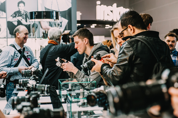 ���������, Mobile and Digital ����� � Hi-Fi and High End Show